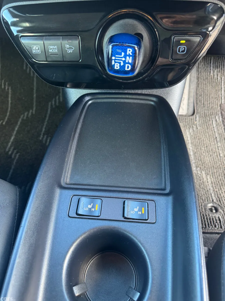 Toyota Prius Hatchback, Petrol Hybrid, 2020, Silver