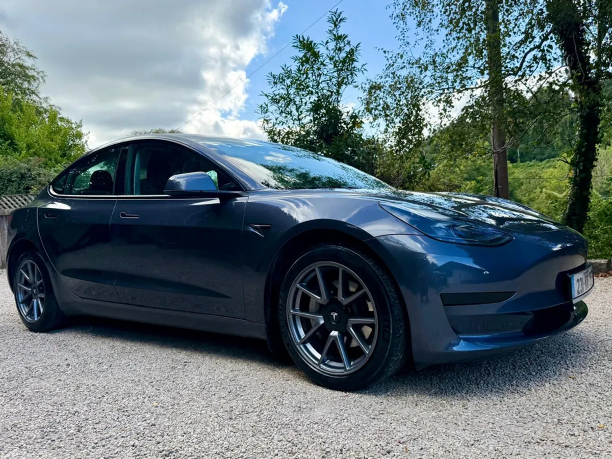Tesla Model 3 Saloon, Electric, 2023, Grey