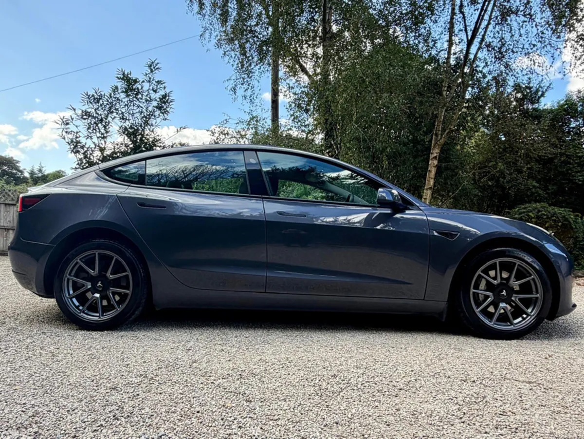 Tesla Model 3 Saloon, Electric, 2023, Grey
