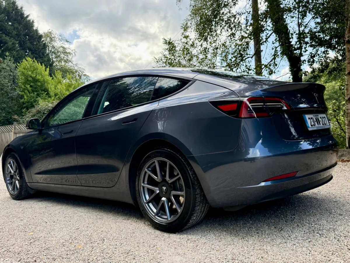 Tesla Model 3 Saloon, Electric, 2023, Grey