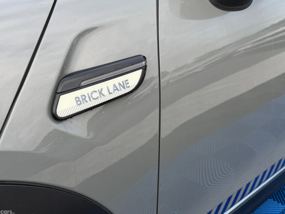 Mini Cooper Hatchback, Diesel, 2022, Grey