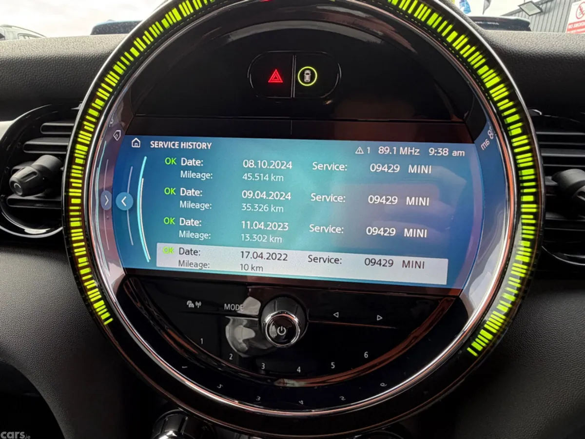 Mini Cooper Hatchback, Diesel, 2022, Grey