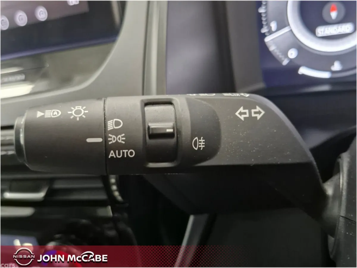 Nissan Qashqai MPV, Petrol Hybrid, 2025, Blue
