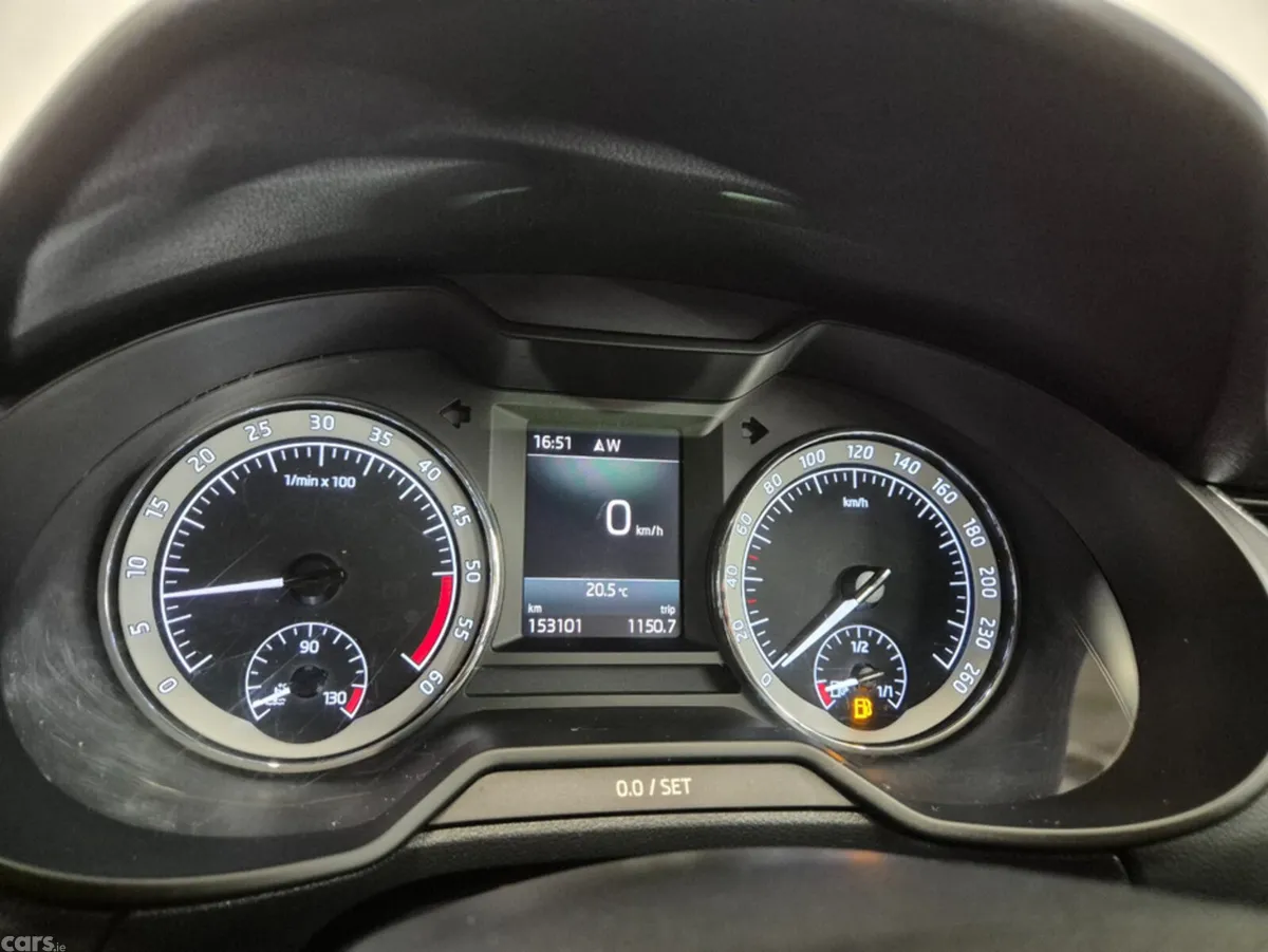 Skoda Octavia Hatchback, Diesel, 2019, Grey