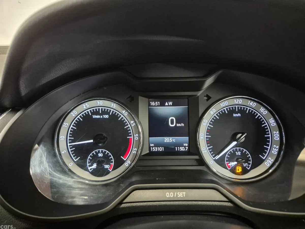 Skoda Octavia Hatchback, Diesel, 2019, Grey