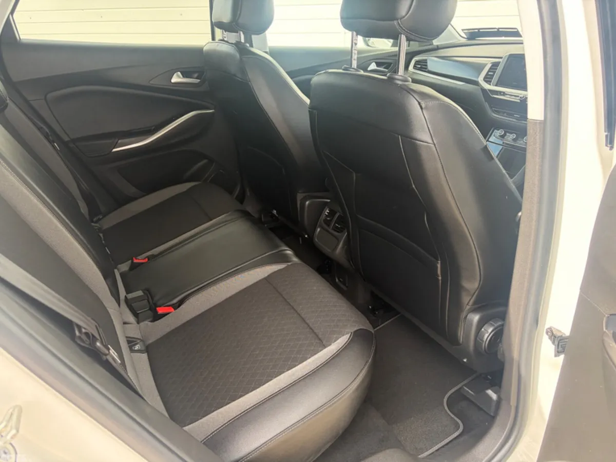 Opel Grandland MPV, Diesel, 2023, White