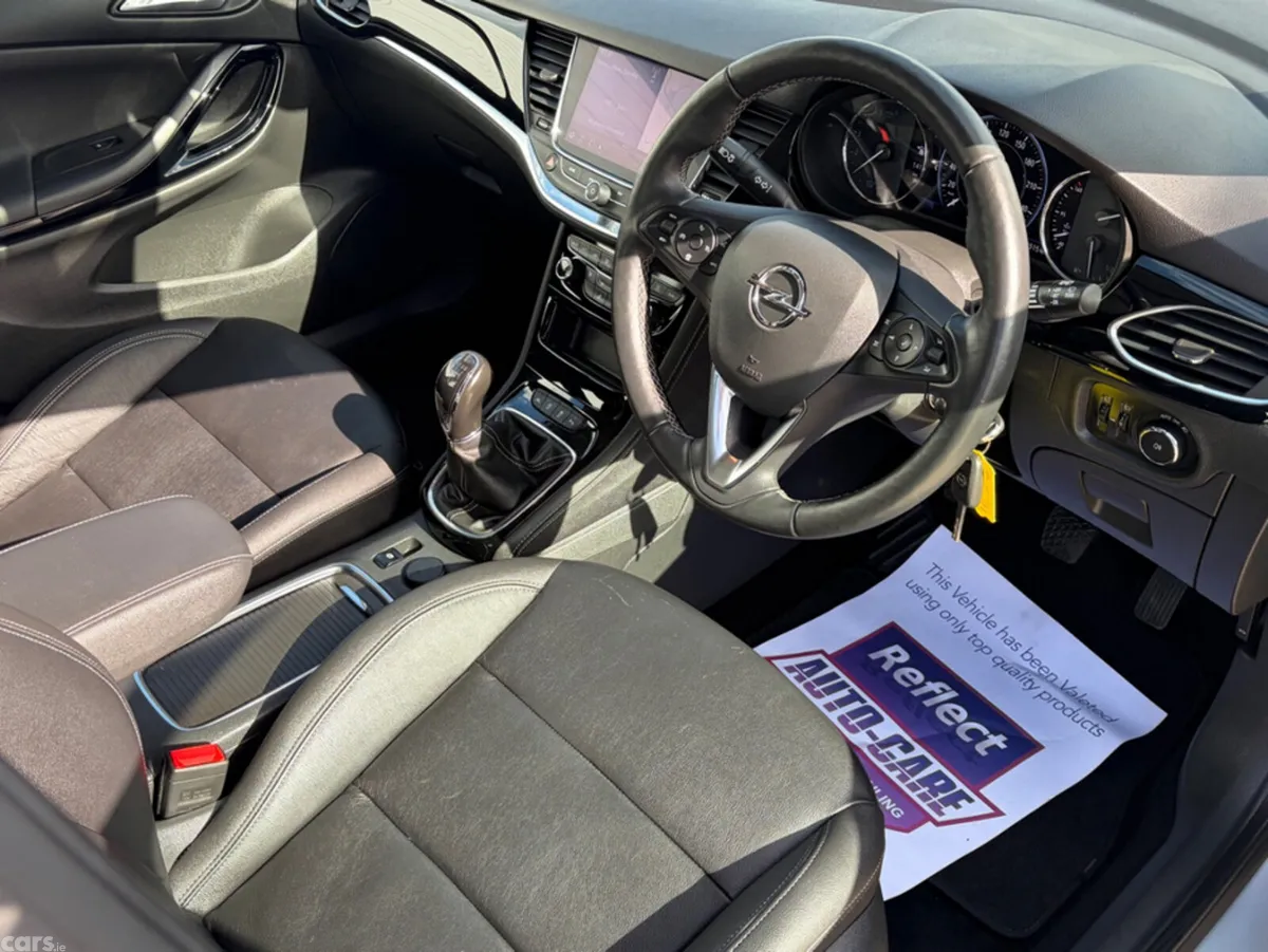 Opel Astra Hatchback, Diesel, 2021, Grey
