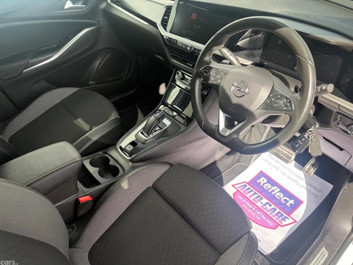 Opel Grandland MPV, Diesel, 2023, White
