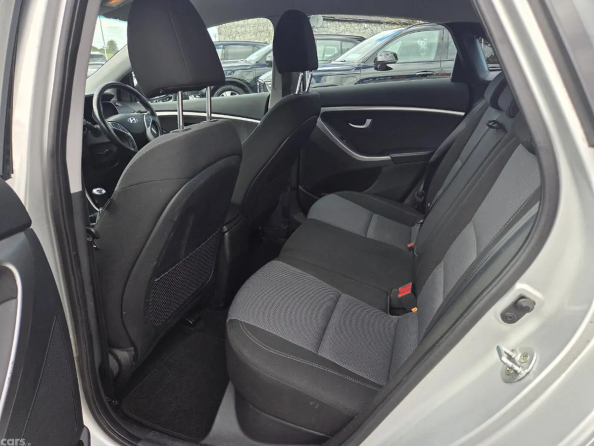 Hyundai i30 Hatchback, Diesel, 2016, Silver