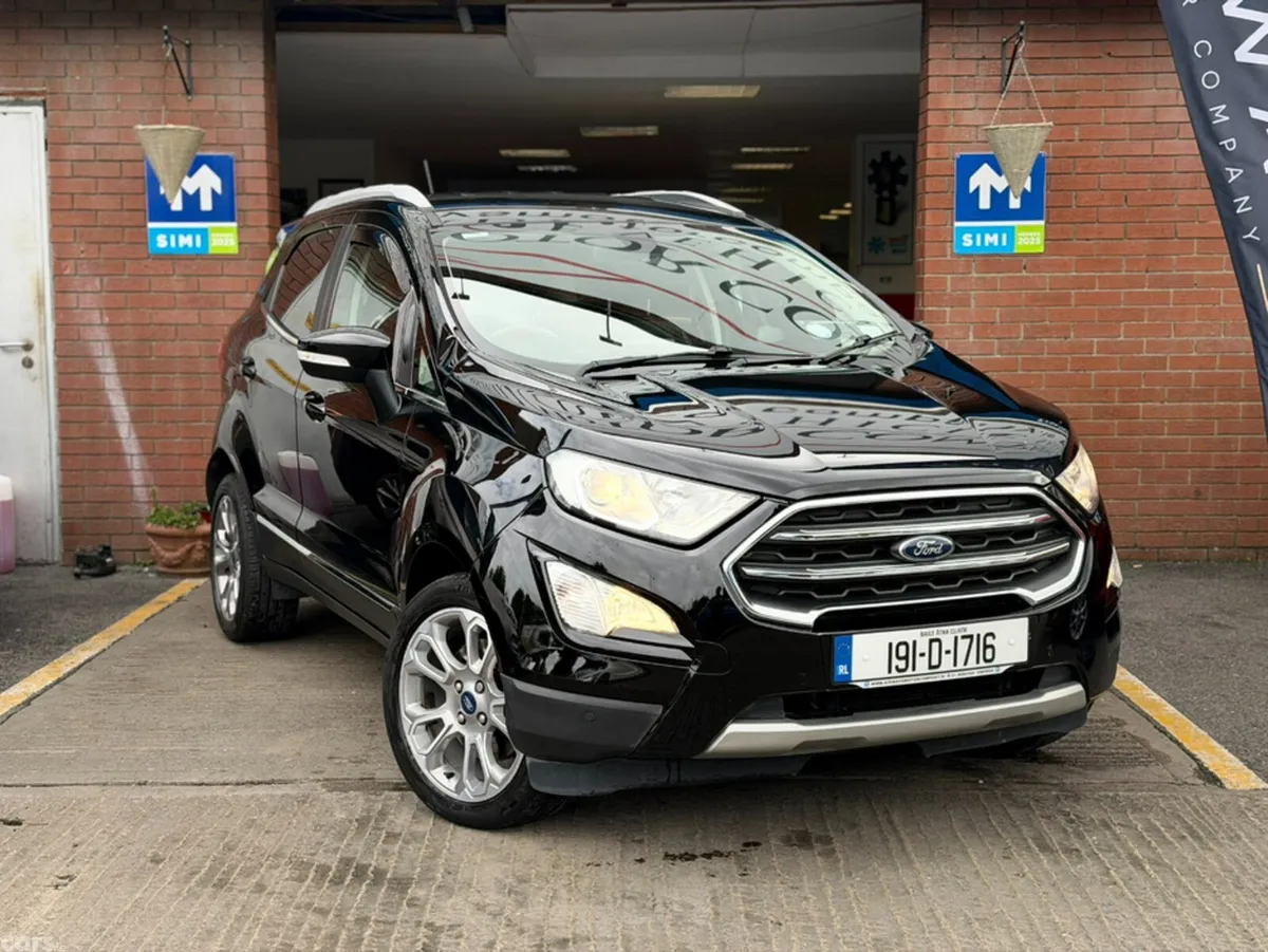 Ford EcoSport Hatchback, Petrol, 2019, Black