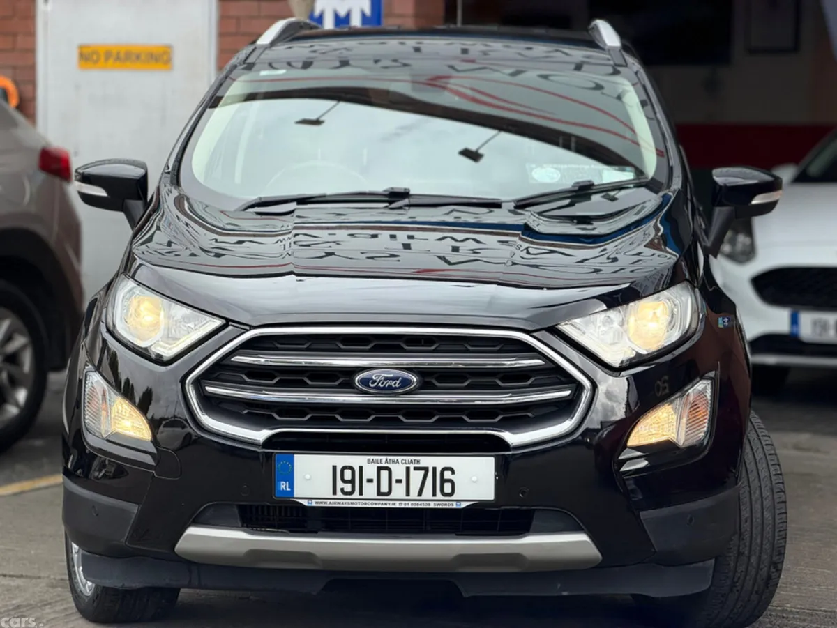 Ford EcoSport Hatchback, Petrol, 2019, Black