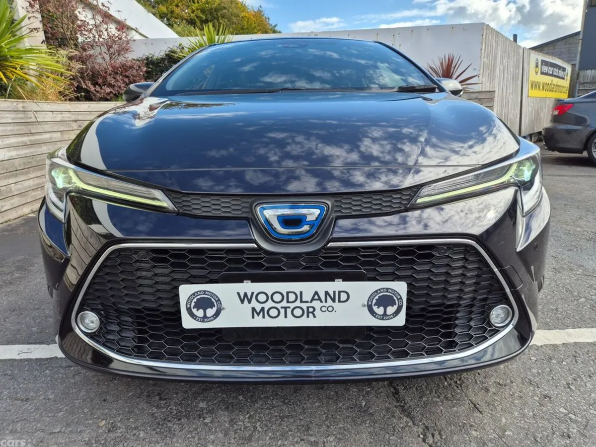 Toyota Corolla Estate, Petrol Hybrid, 2022, Black