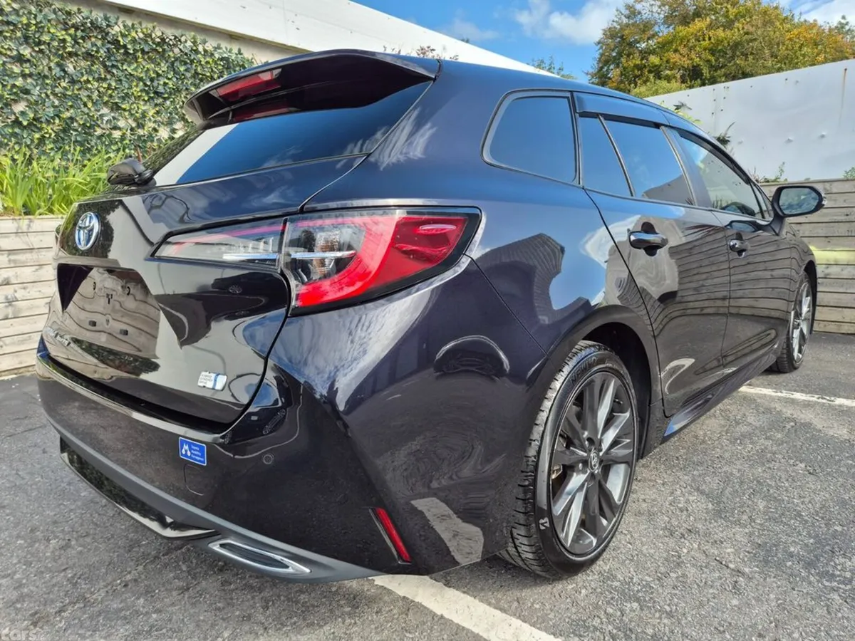 Toyota Corolla Estate, Petrol Hybrid, 2022, Black