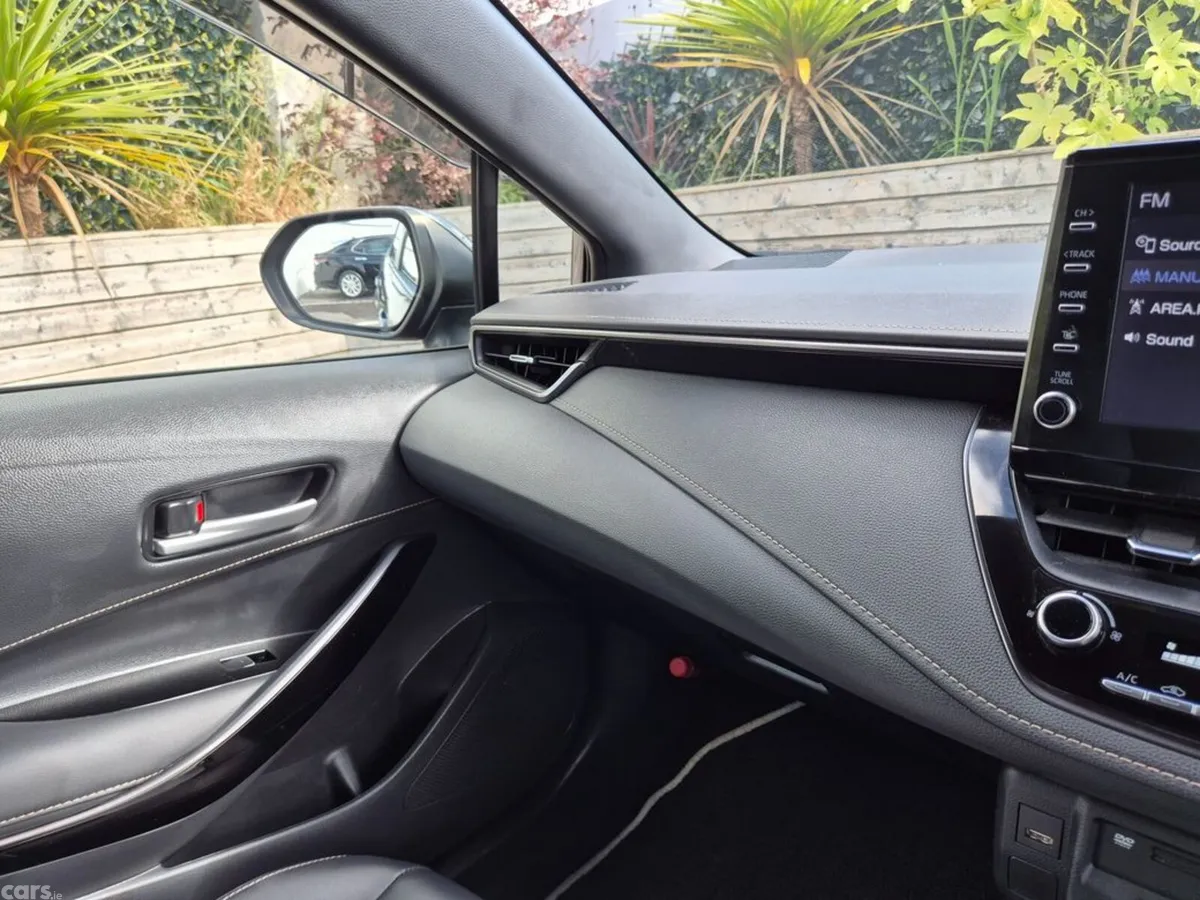 Toyota Corolla Estate, Petrol Hybrid, 2022, Black