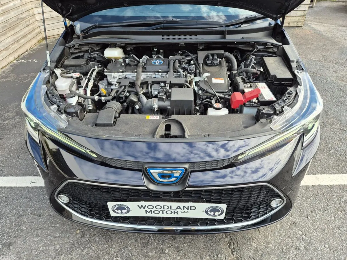 Toyota Corolla Estate, Petrol Hybrid, 2022, Black