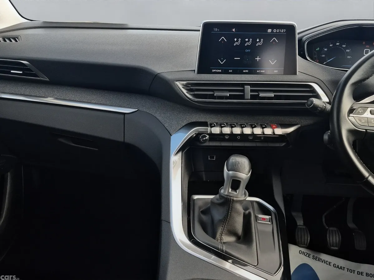 Peugeot 3008 SUV, Diesel, 2017, Red
