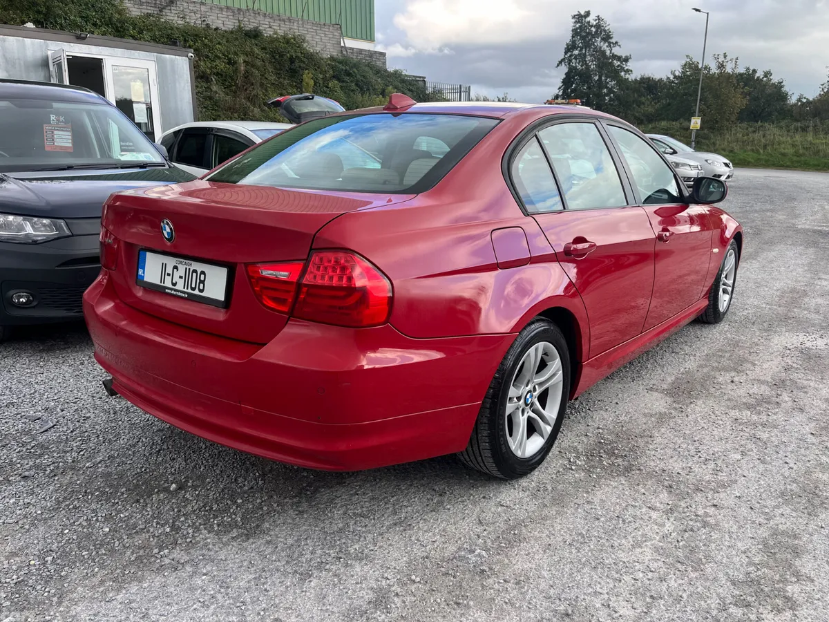 BMW 3-Series Saloon, Diesel, 2011, Red