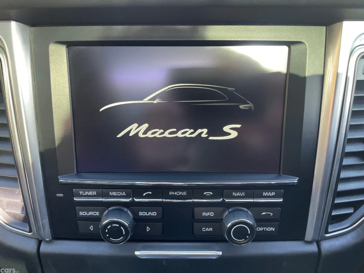 Porsche Macan SUV, Diesel, 2015, Silver