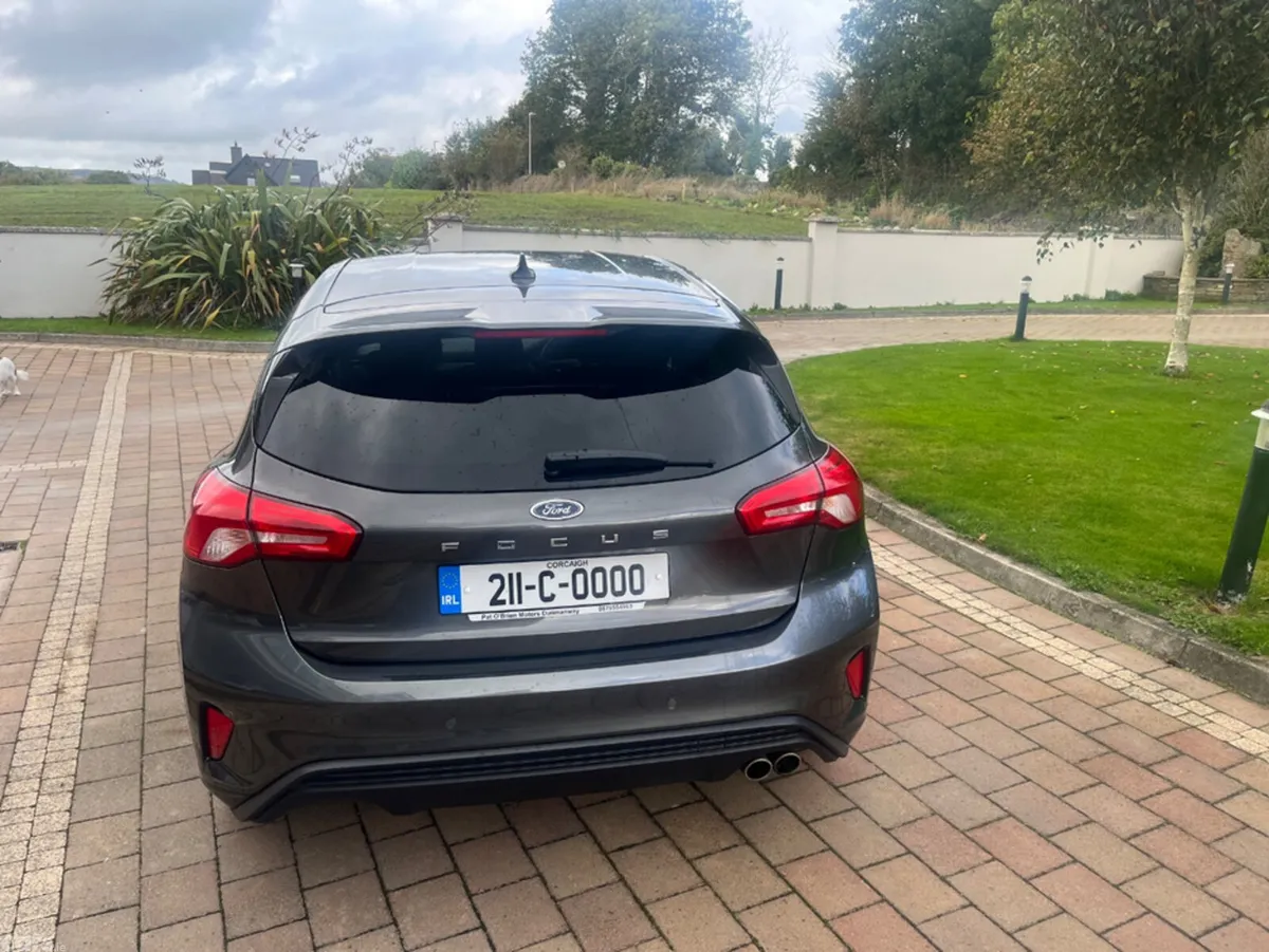 Ford Focus Hatchback, Diesel, 2021, Grey