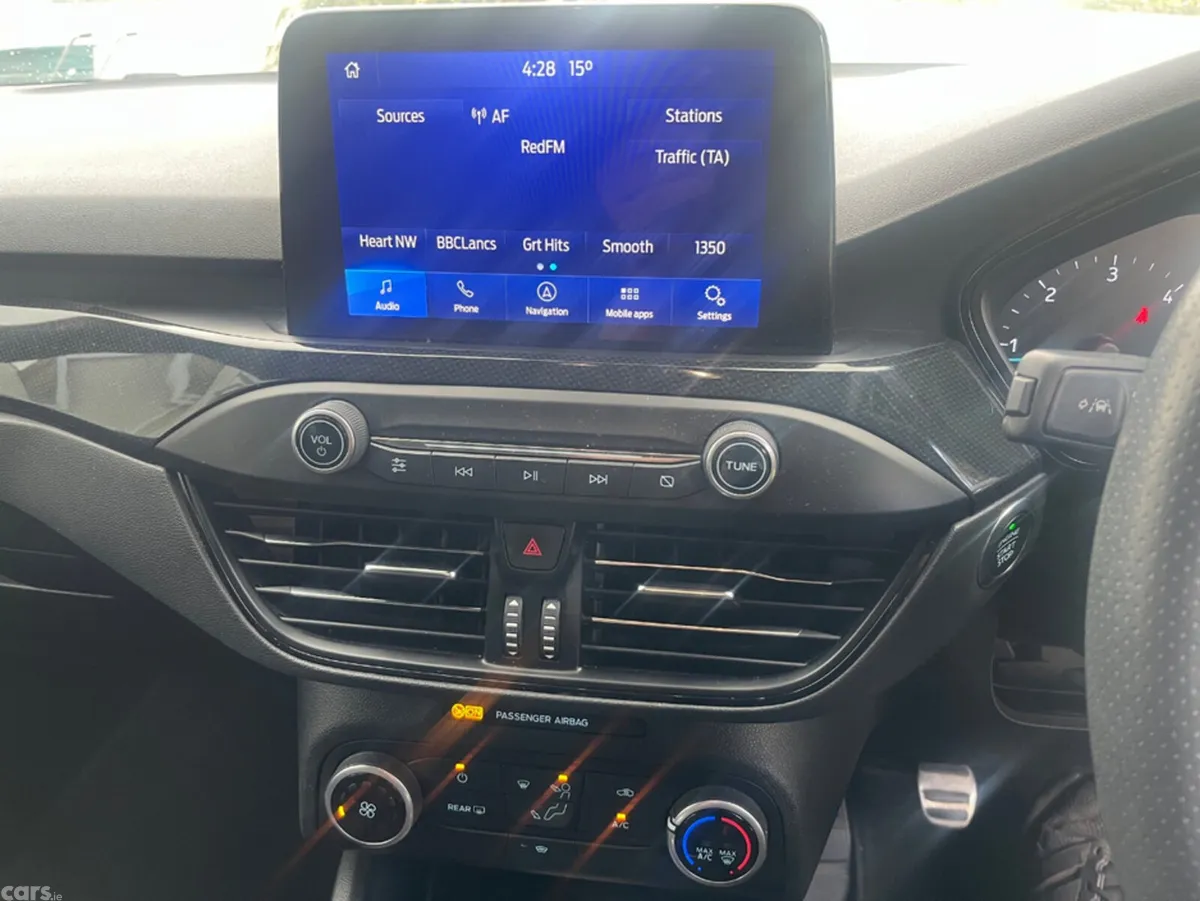 Ford Focus Hatchback, Diesel, 2021, Grey