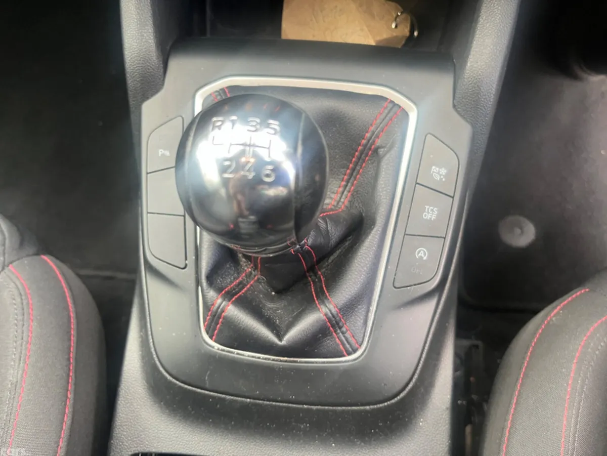 Ford Focus Hatchback, Diesel, 2021, Grey
