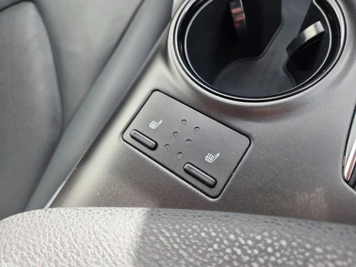 Toyota Camry Saloon, Petrol Hybrid, 2021, Grey