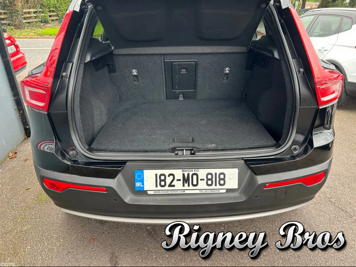 Volvo XC40 Estate, Diesel, 2018, Black