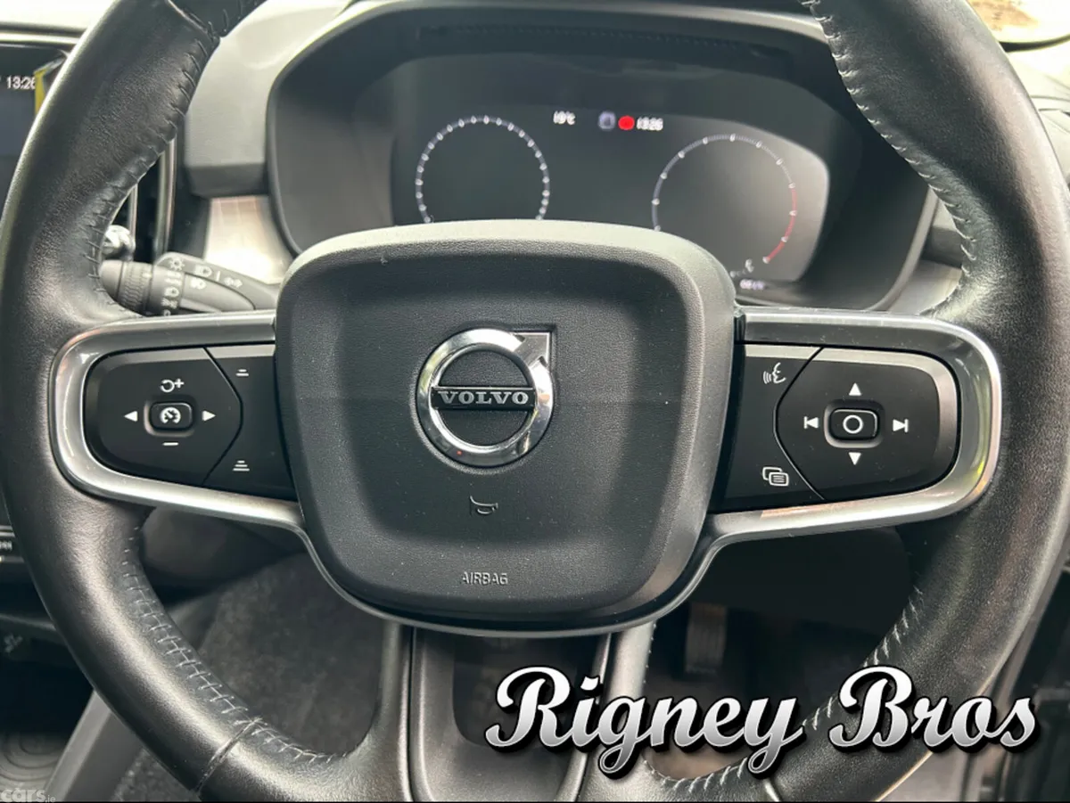 Volvo XC40 Estate, Diesel, 2018, Black