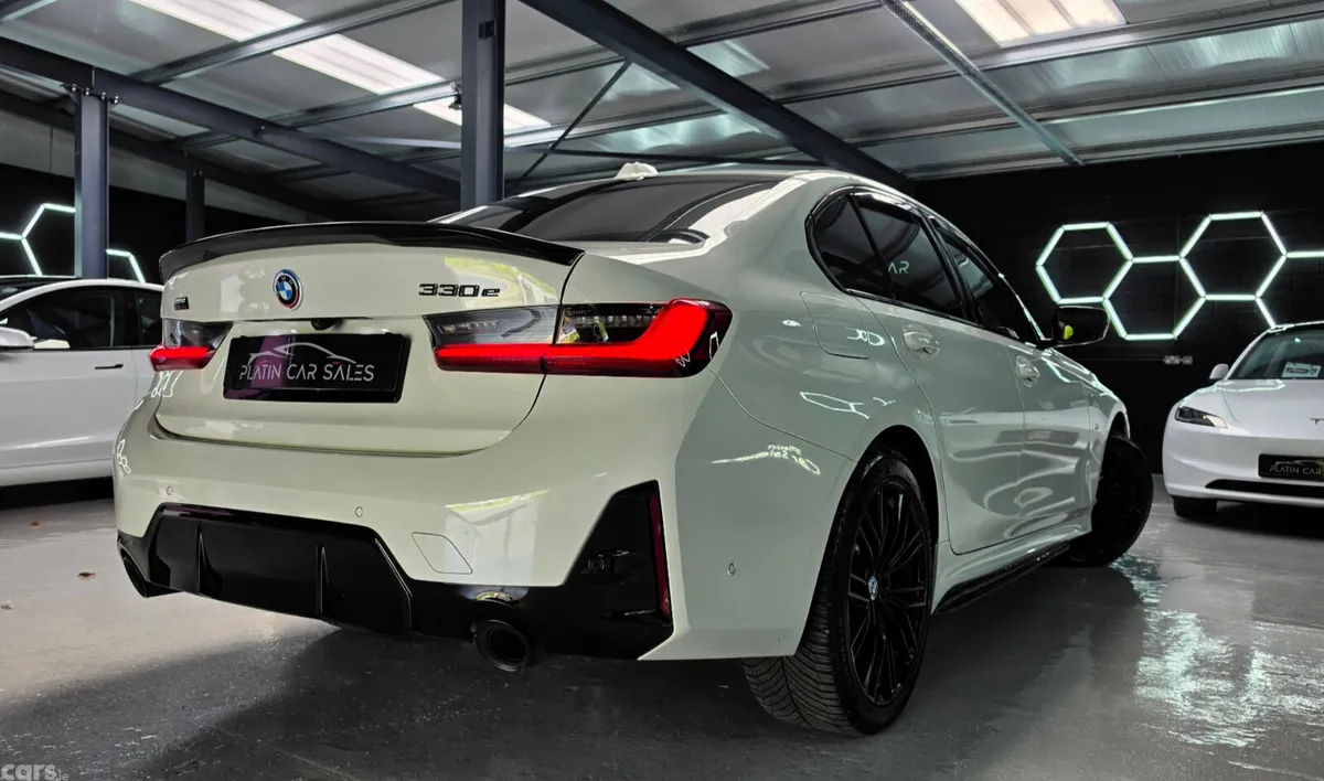 BMW 3-Series Saloon, Petrol Plug-in Hybrid, 2024, White