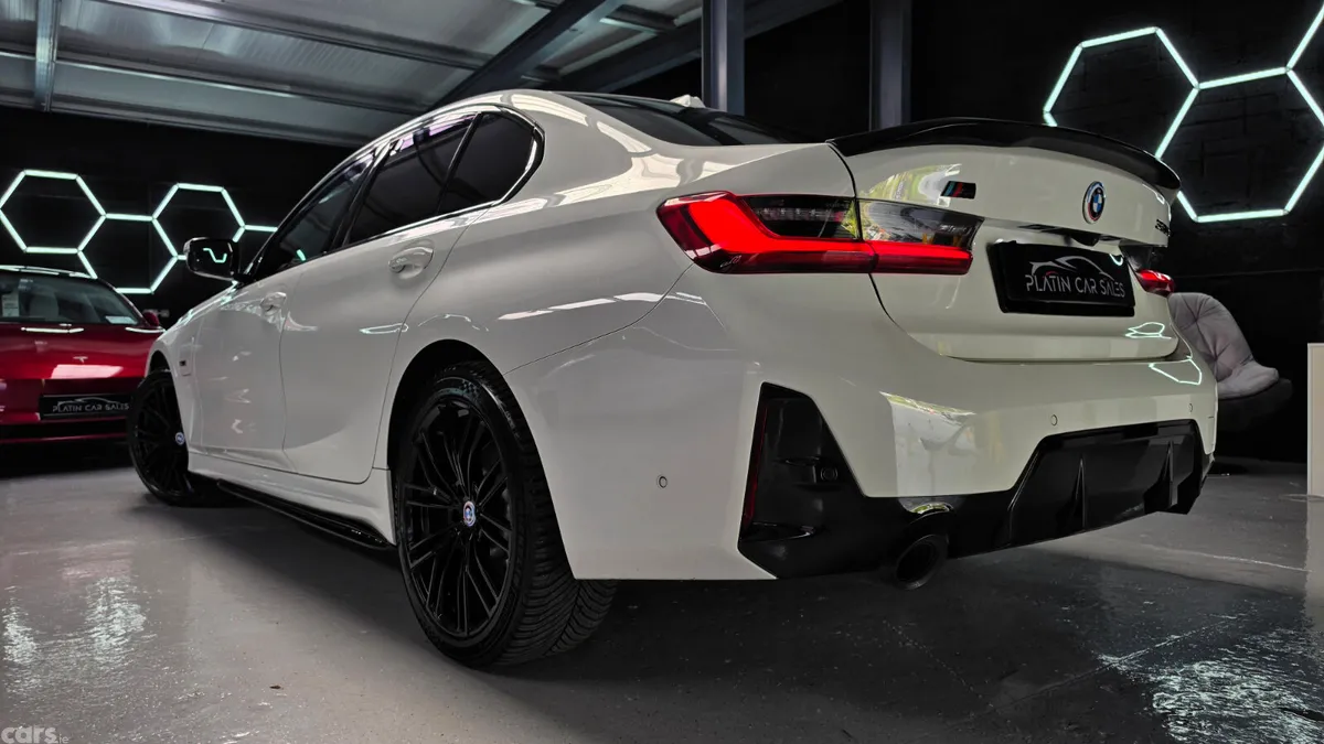 BMW 3-Series Saloon, Petrol Plug-in Hybrid, 2024, White