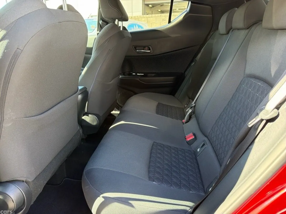 Toyota C-HR SUV, Petrol Hybrid, 2021, Red