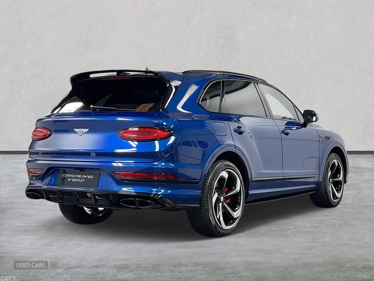 Bentley Bentayga SUV, Petrol, 2023, Blue