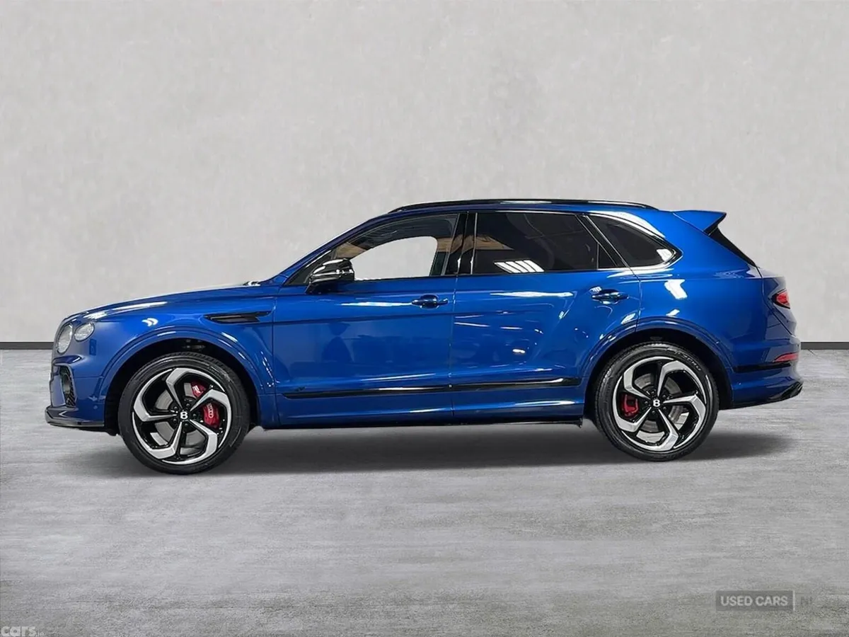 Bentley Bentayga SUV, Petrol, 2023, Blue