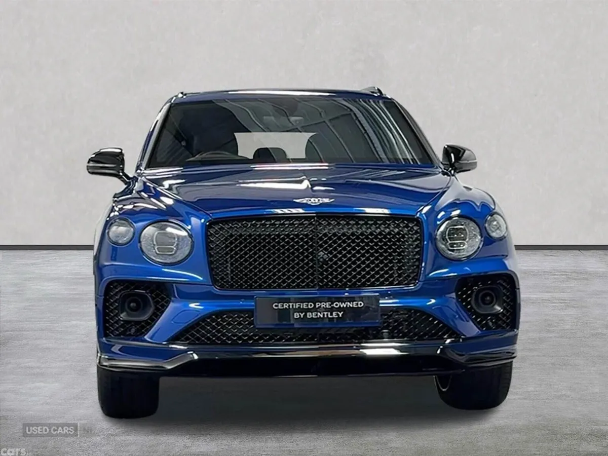 Bentley Bentayga SUV, Petrol, 2023, Blue