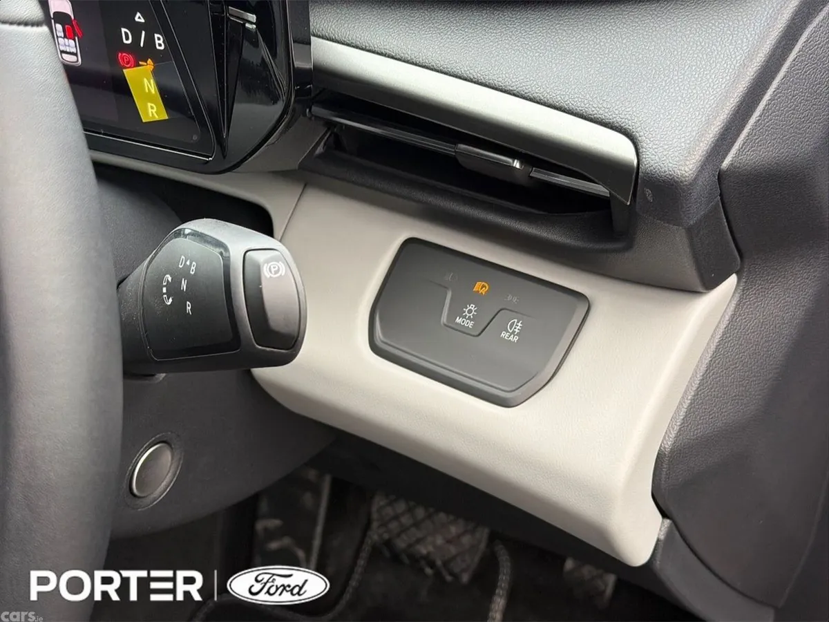 Ford Capri SUV, Electric, 2026, Grey