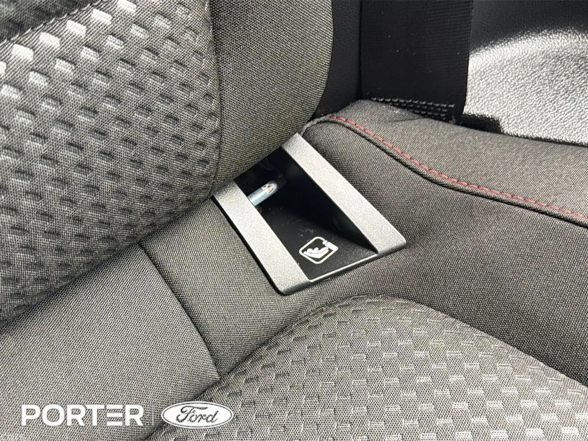 Ford Focus Hatchback, Diesel, 2024, Blue