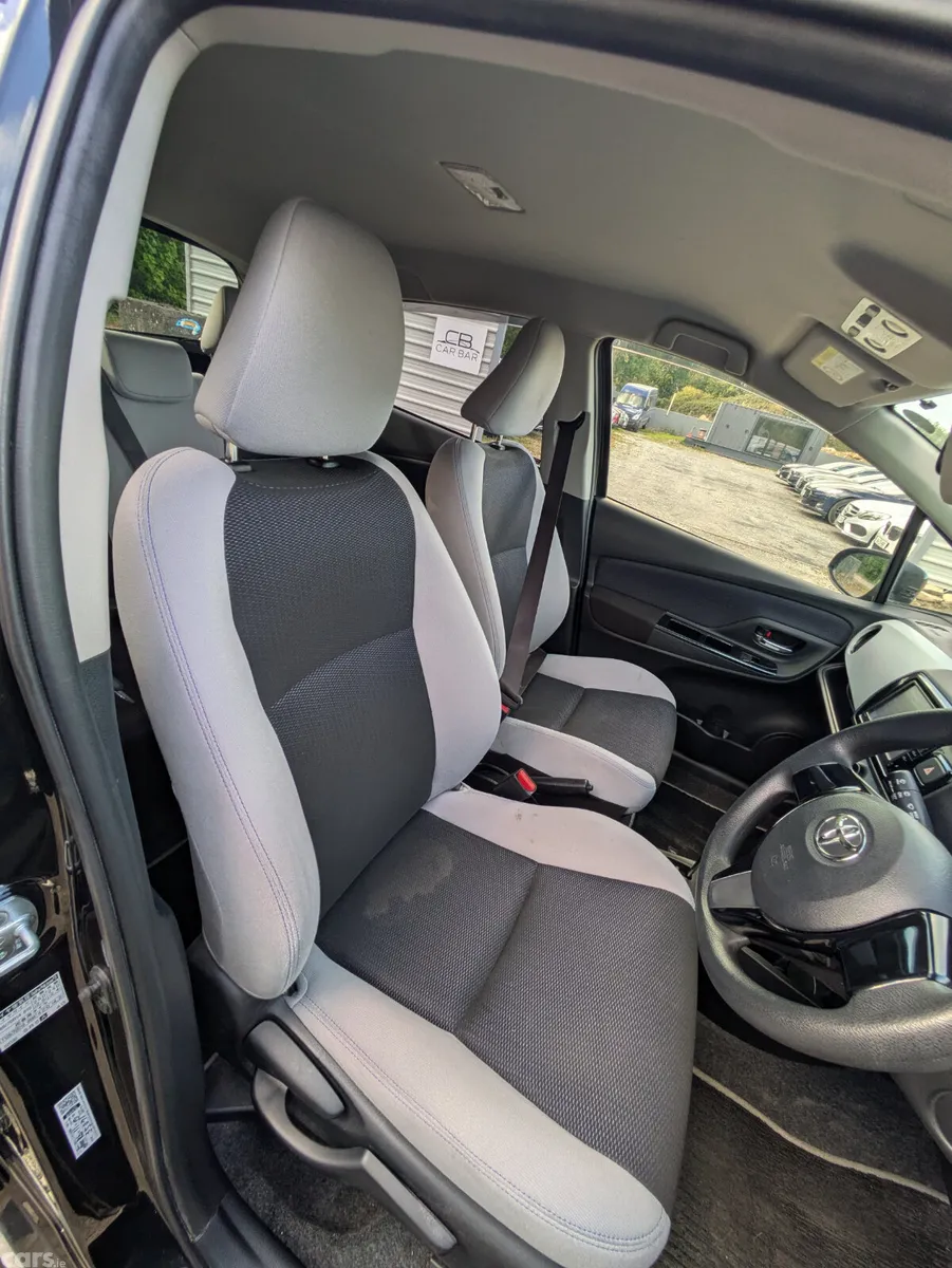Toyota Vitz Hatchback, Petrol, 2015, Black