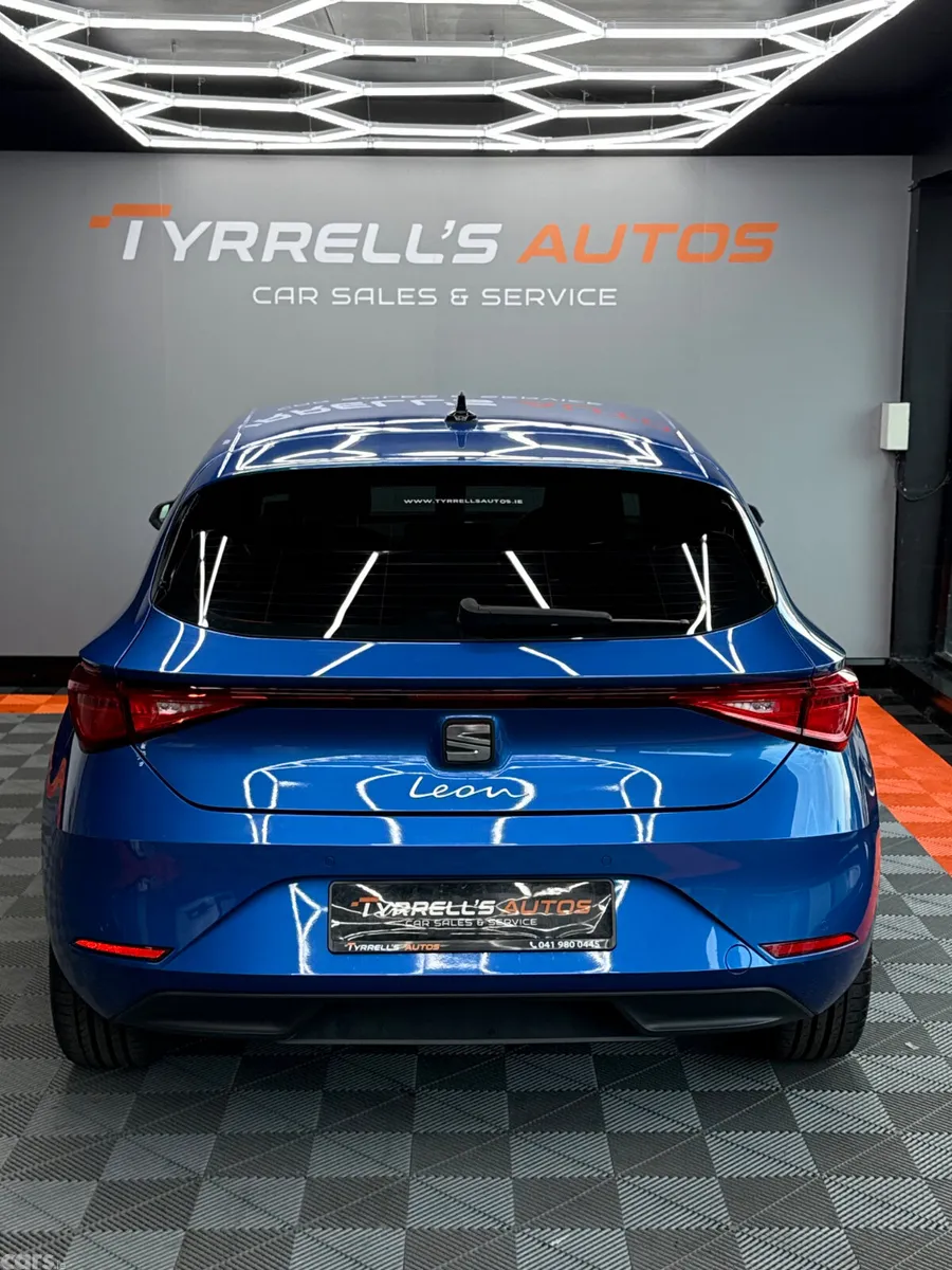 SEAT Leon Estate, Petrol Hybrid, 2024, Blue