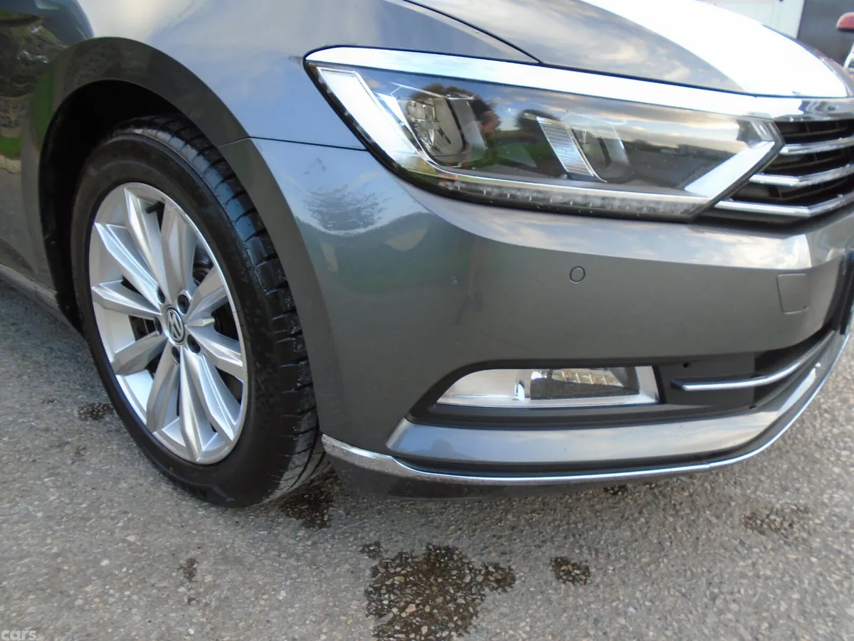Volkswagen Passat Saloon, Diesel, 2015, Grey