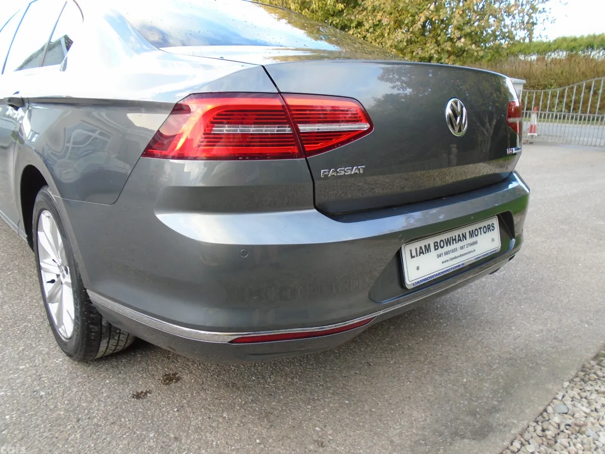 Volkswagen Passat Saloon, Diesel, 2015, Grey