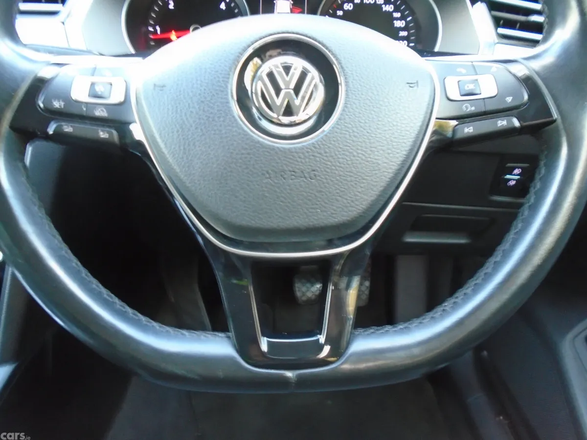 Volkswagen Passat Saloon, Diesel, 2015, Grey
