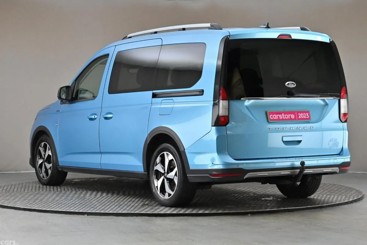 Ford Tourneo Connect MPV, Diesel, 2023, Blue