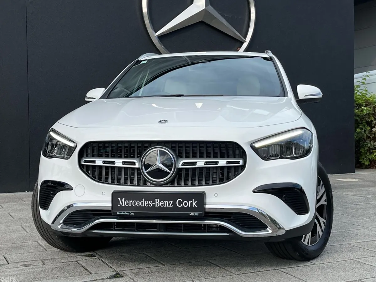Mercedes-Benz GLA SUV, Petrol Hybrid, 2026, White