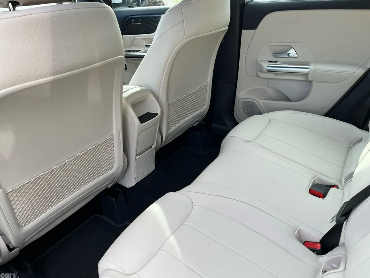 Mercedes-Benz GLA SUV, Petrol Hybrid, 2026, White