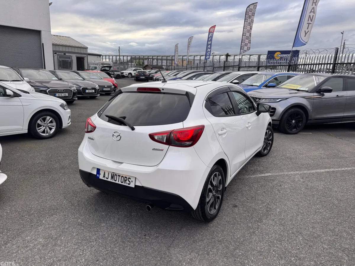 Mazda Mazda2 Hatchback, Diesel, 2015, White