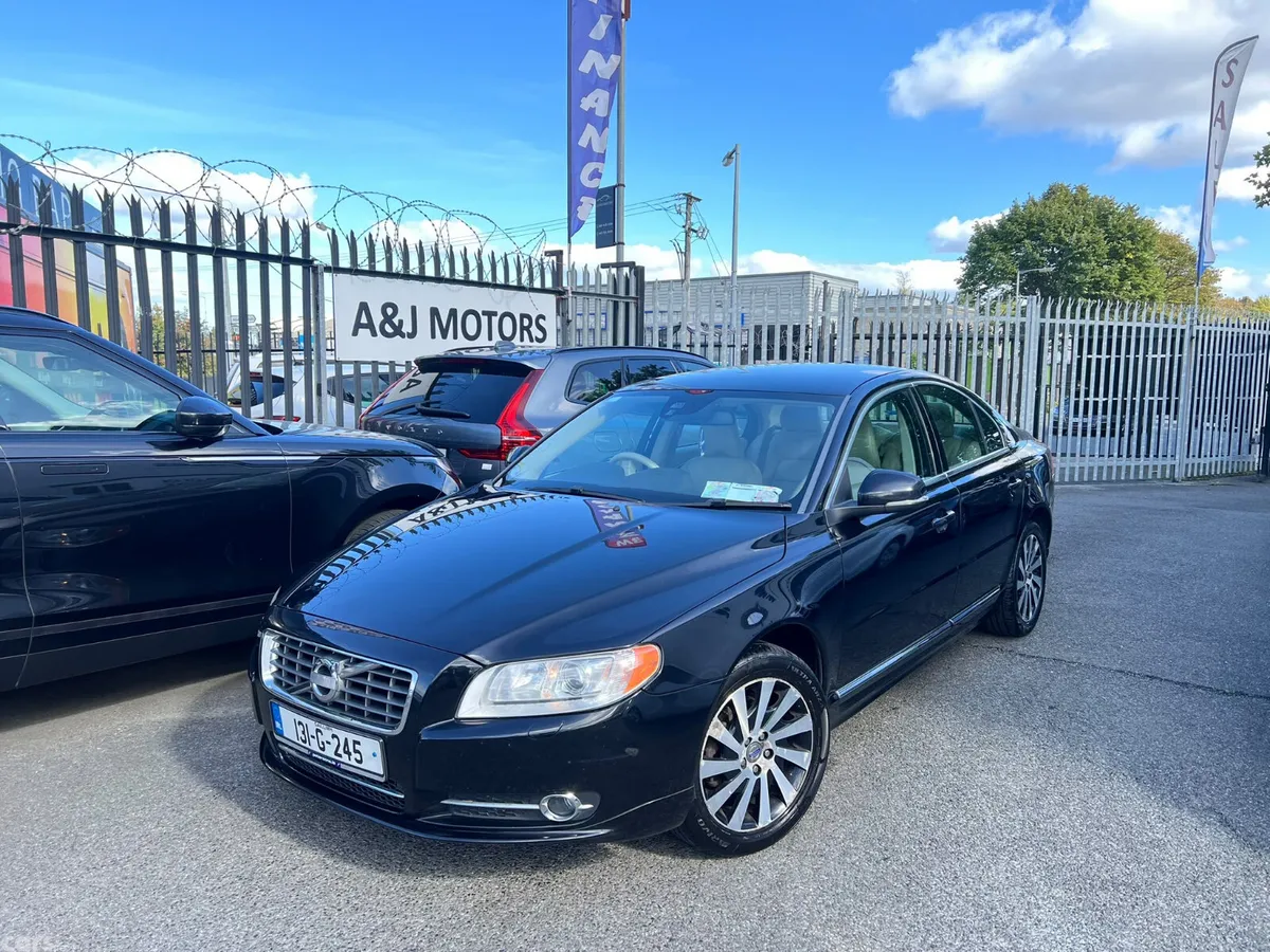Volvo S80 Saloon, Diesel, 2013, Black