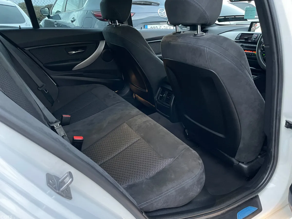 BMW 3-Series Saloon, Petrol, 2015, White