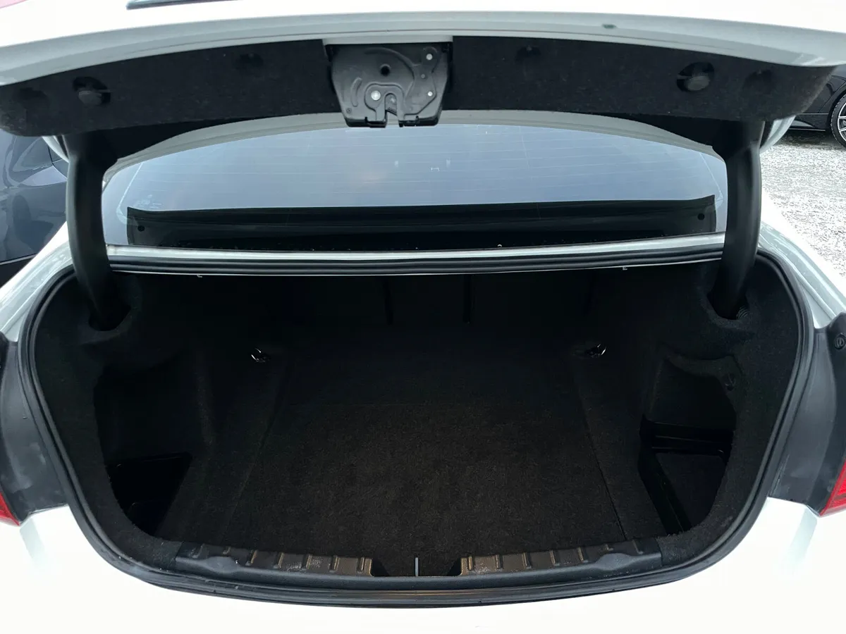 BMW 3-Series Saloon, Petrol, 2015, White