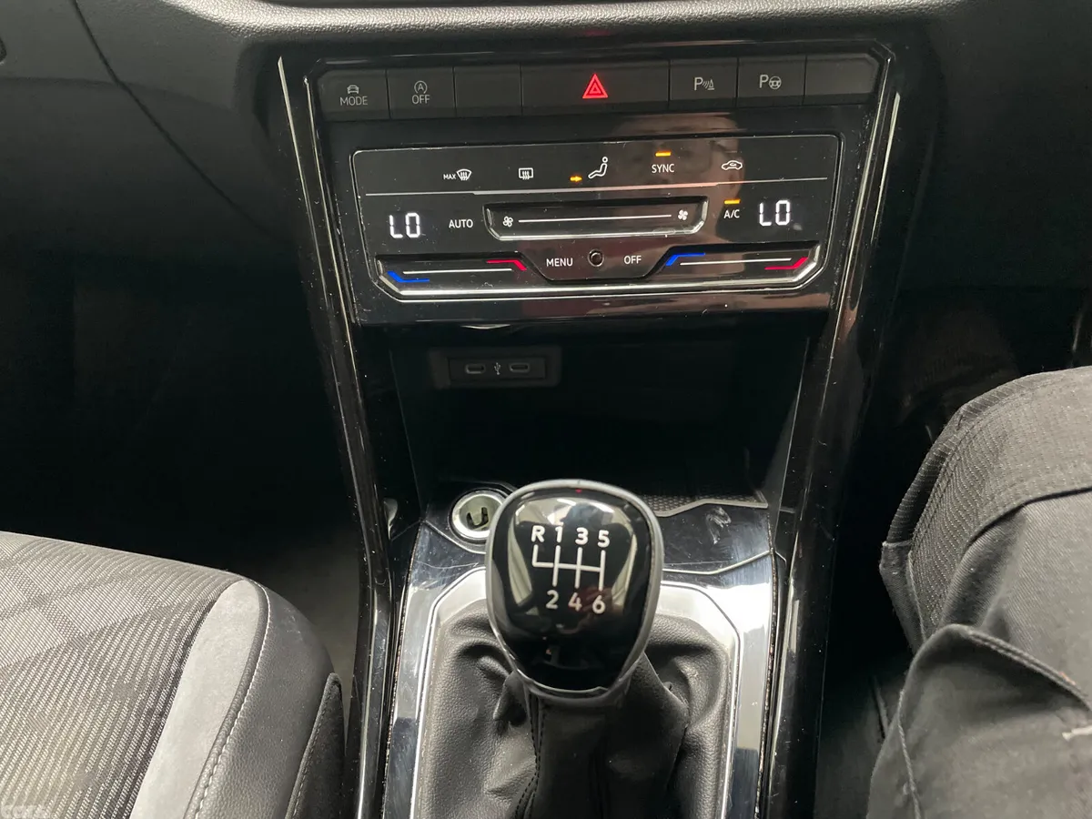 Volkswagen T-Roc SUV, Petrol, 2023, Grey