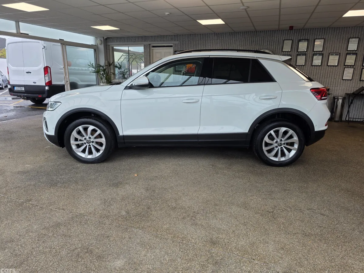 Volkswagen T-Roc SUV, Petrol, 2025, White